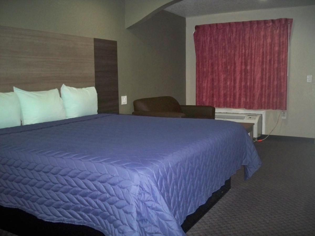 Scottish Inn And Suites Beaumont Esterno foto