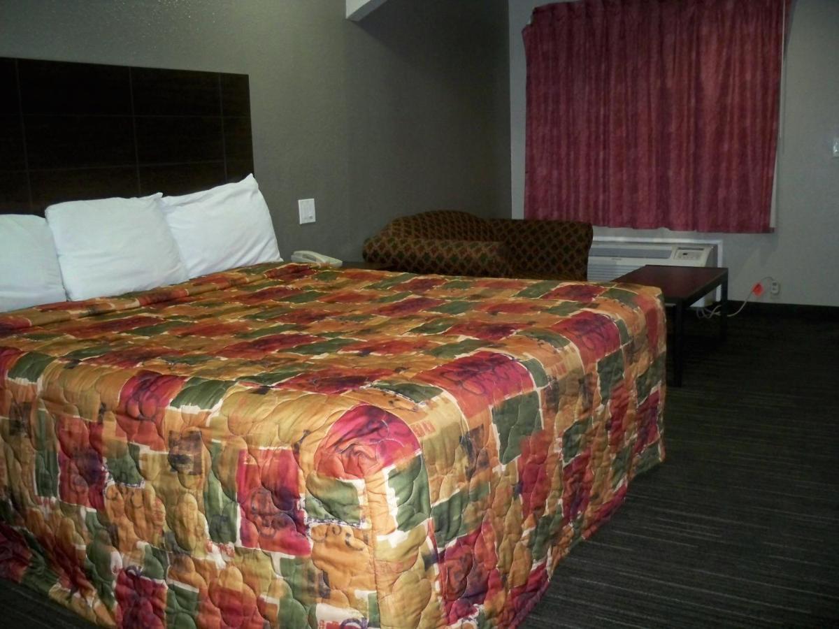 Scottish Inn And Suites Beaumont Esterno foto