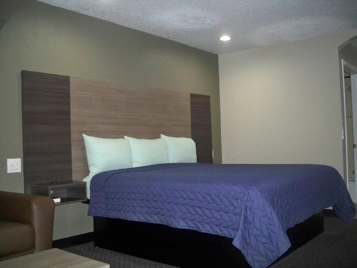 Scottish Inn And Suites Beaumont Esterno foto