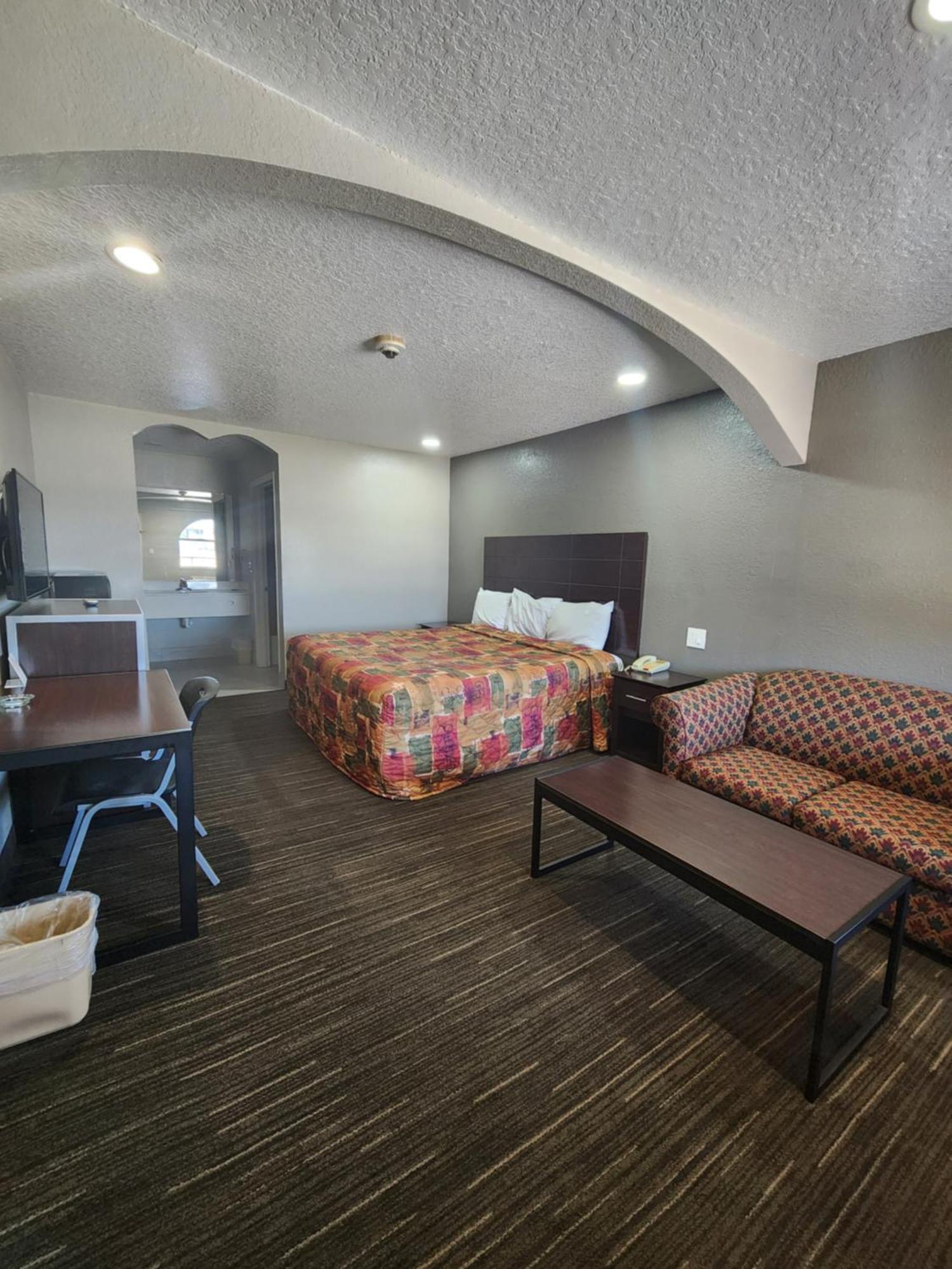 Scottish Inn And Suites Beaumont Esterno foto