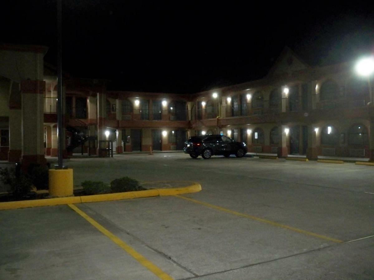 Scottish Inn And Suites Beaumont Esterno foto