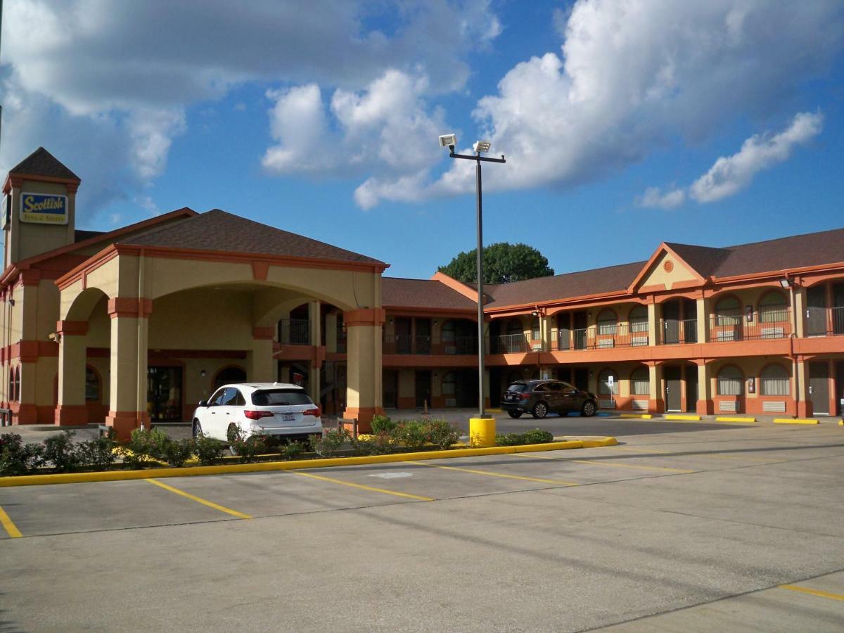 Scottish Inn And Suites Beaumont Esterno foto